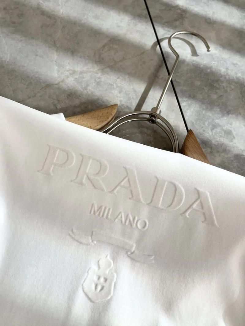 Casual Prada T-Shirts 167900