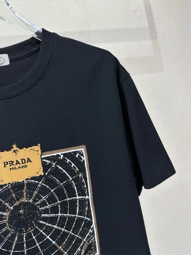 Prada T-Shirts WellDesigned 167885