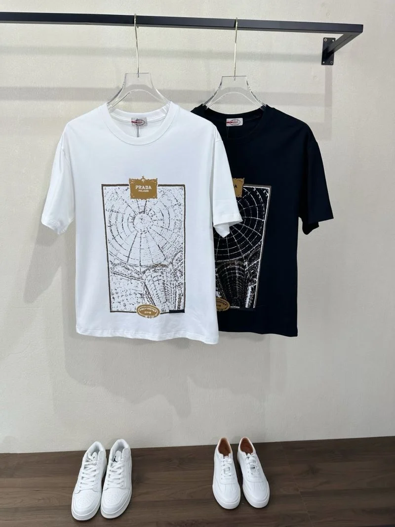 Prada T-Shirts WellDesigned 167885