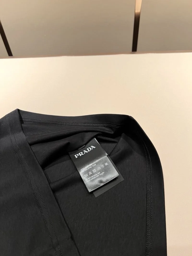 NewStyle Prada T-Shirts 167921