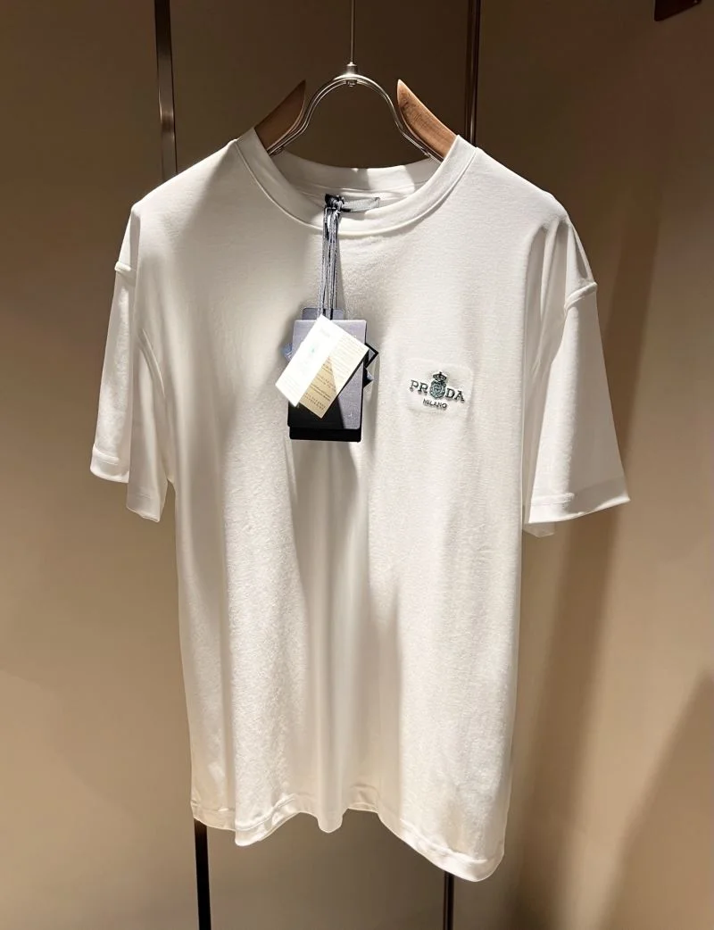 Prada T-Shirts Trendy 167891