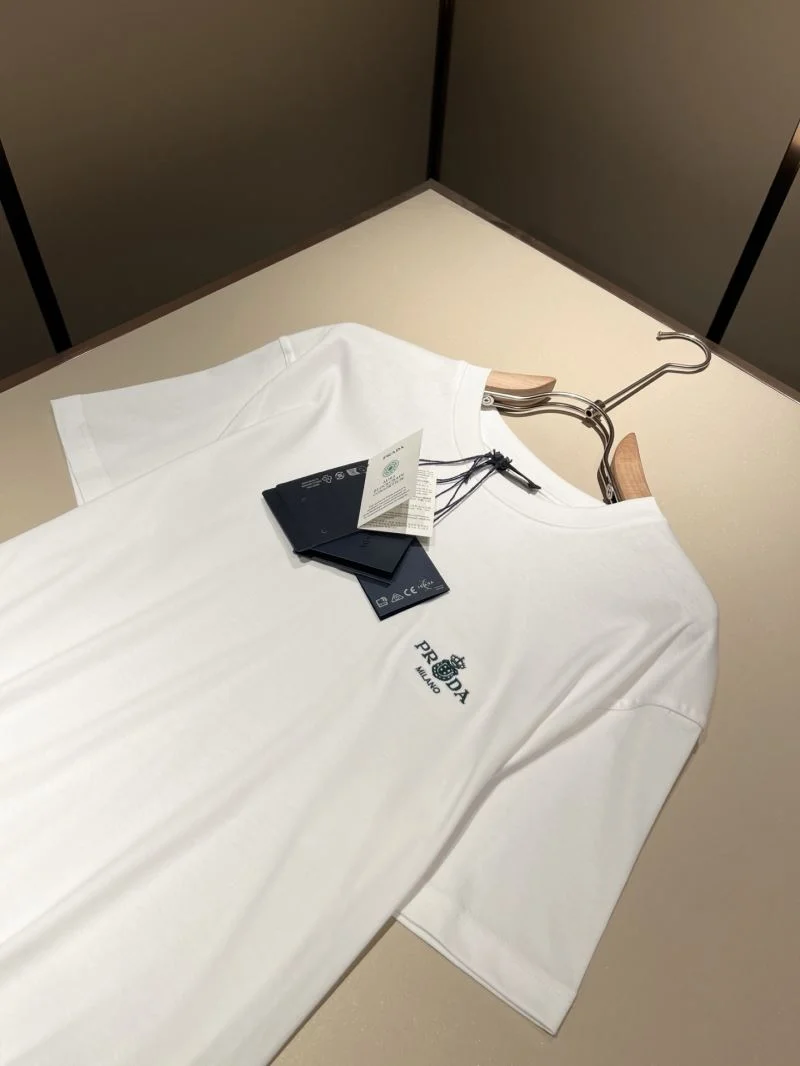 Prada T-Shirts Trendy 167891