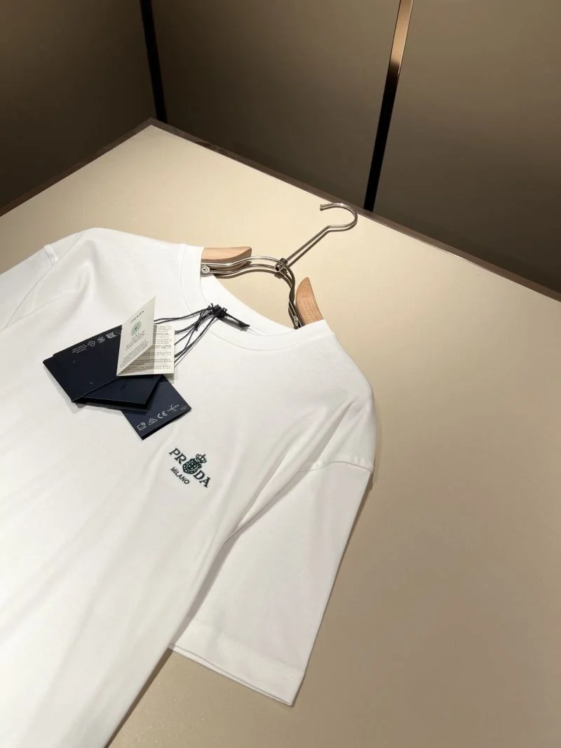 Prada T-Shirts Trendy 167891