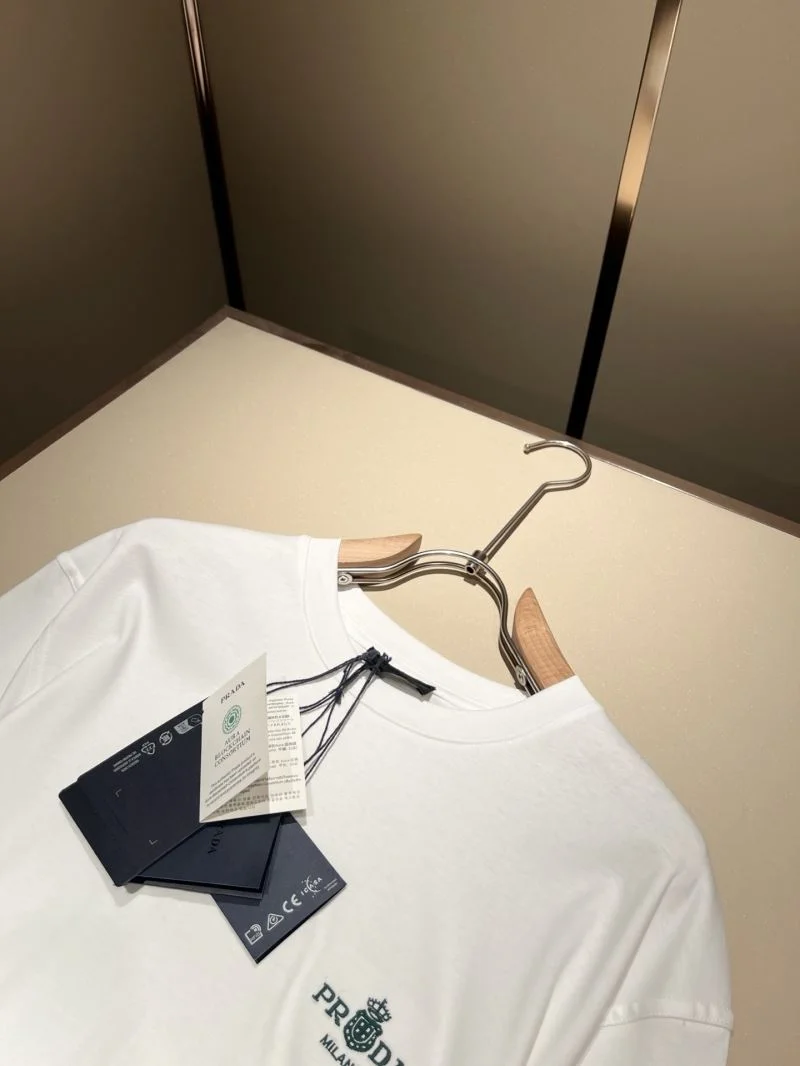 Prada T-Shirts Trendy 167891