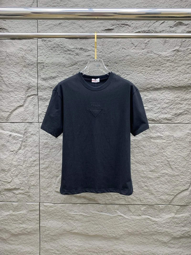 Versatile Prada T-Shirts 167871