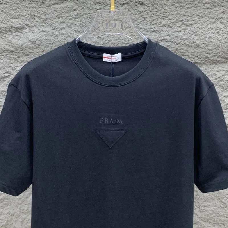 Versatile Prada T-Shirts 167871