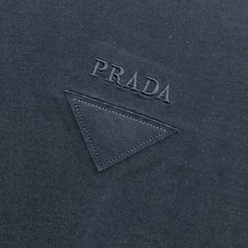 Versatile Prada T-Shirts 167871