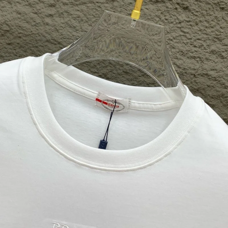 WaterResistant Prada T-Shirts 167873