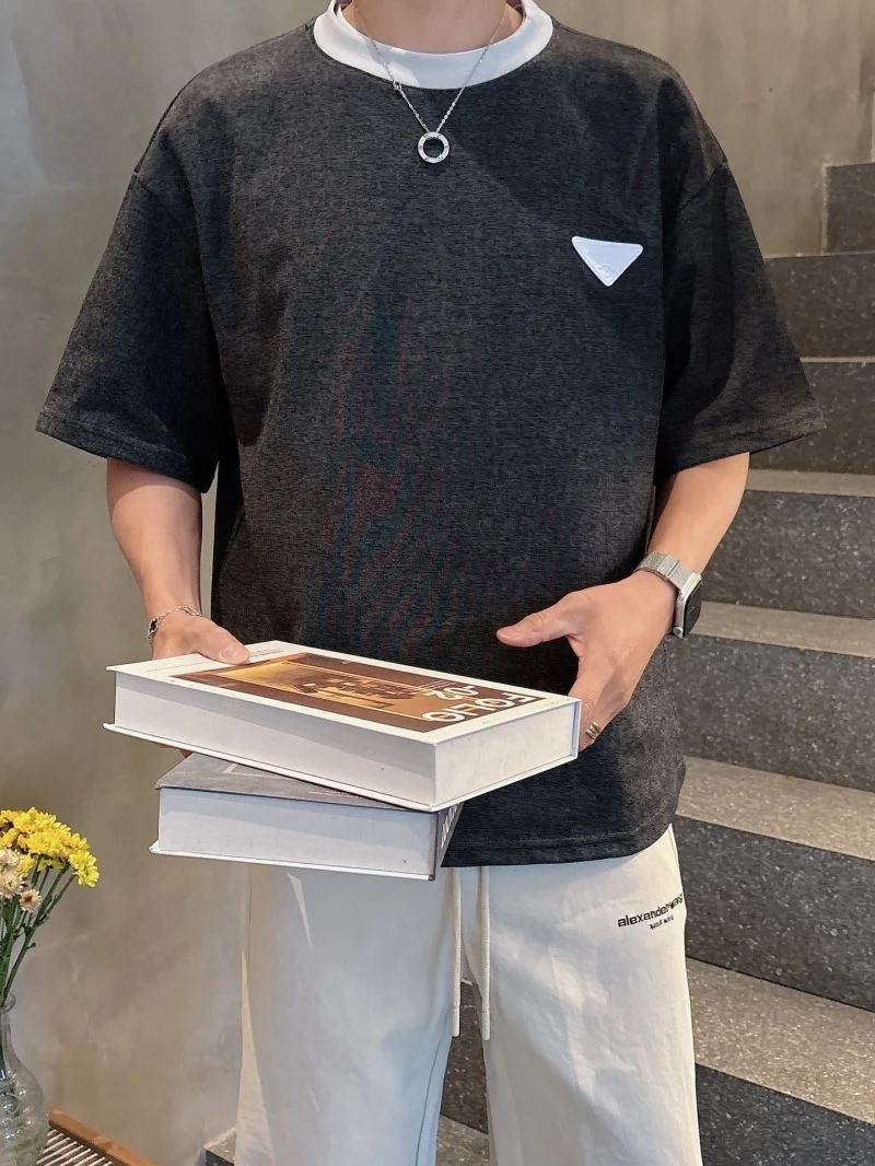Prada T-Shirts Unique 167870
