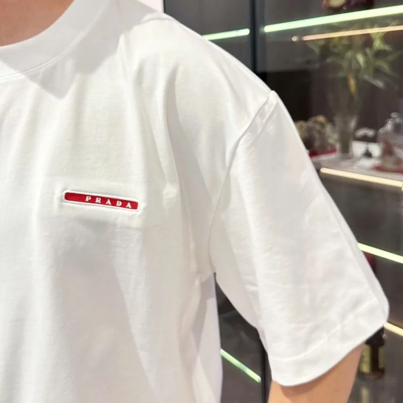 Prada T-Shirts Cozy 167868