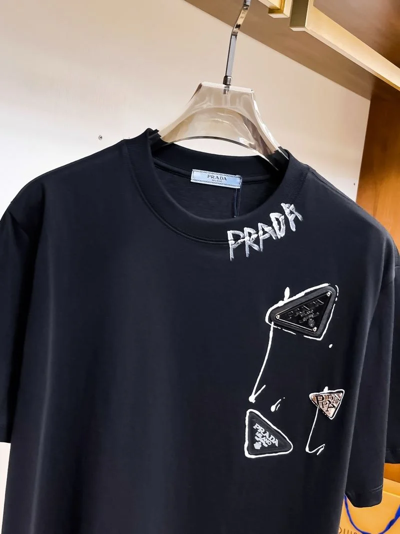 Minimalist Prada T-Shirts 167828