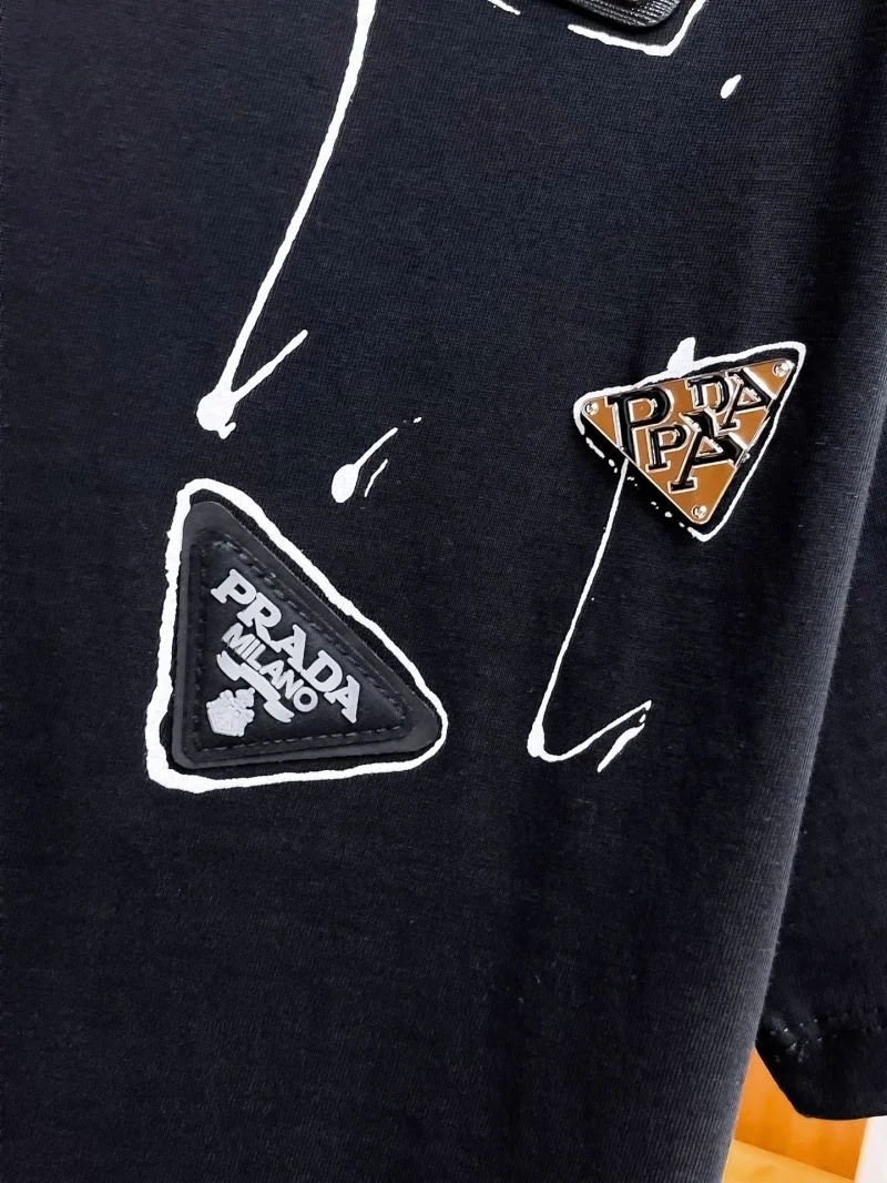 Minimalist Prada T-Shirts 167828
