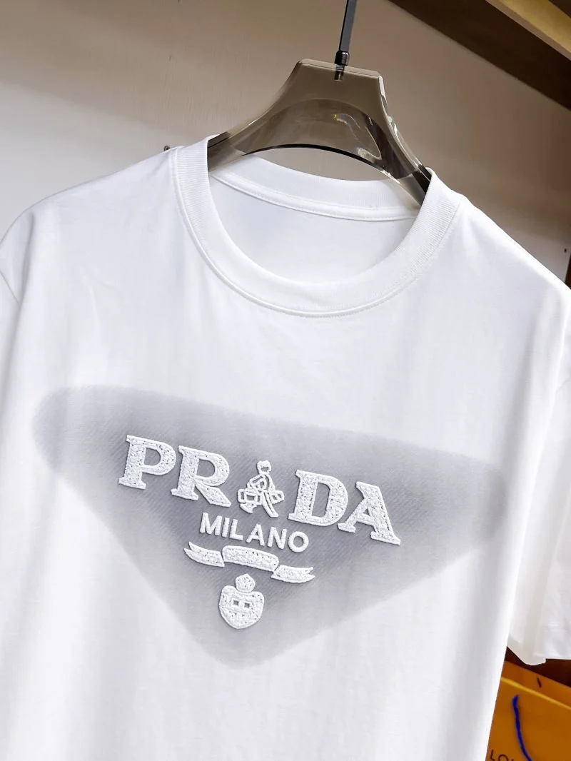 NewStyle Prada T-Shirts 167825