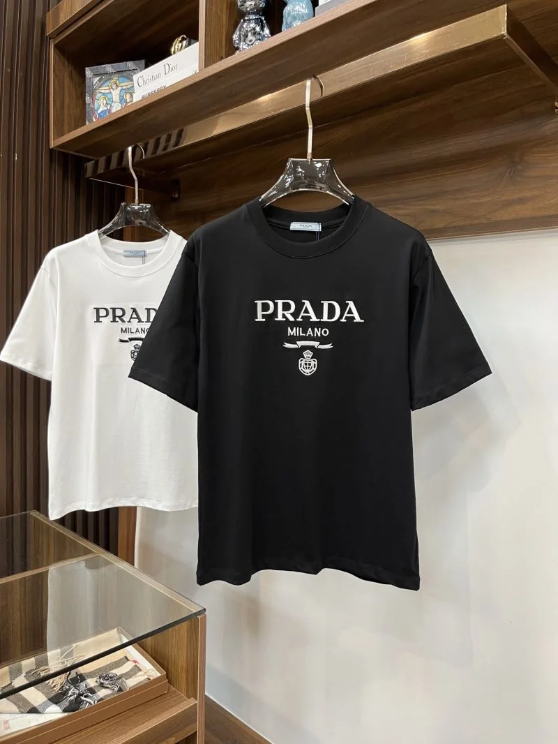 Elegant Prada T-Shirts 167846