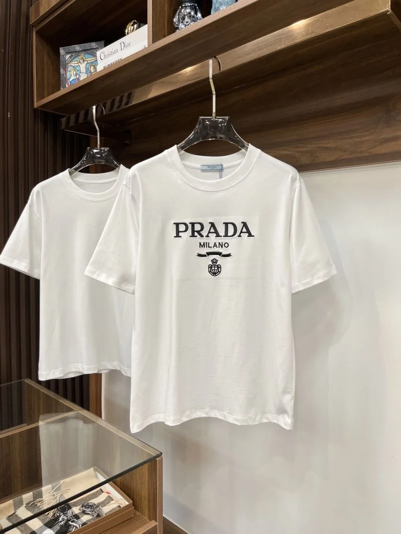 Elegant Prada T-Shirts 167846