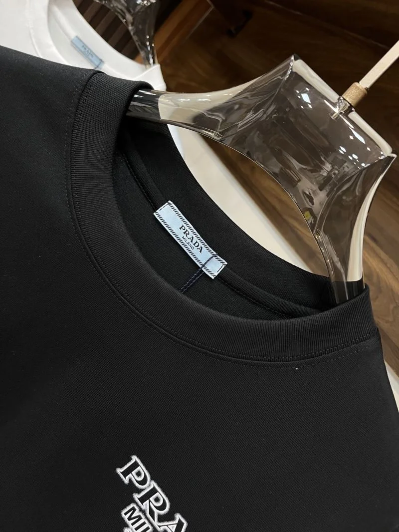Prada T-Shirts Minimalist 167816