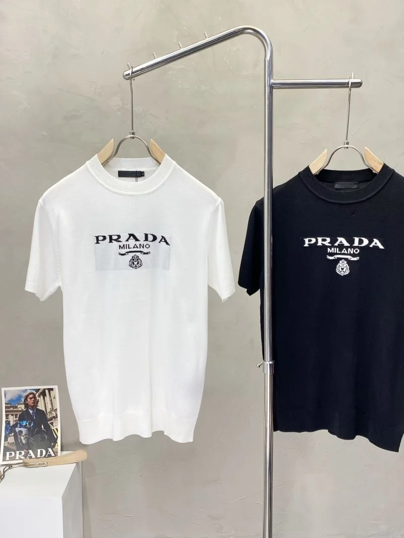 Prada T-Shirts Snug 167812