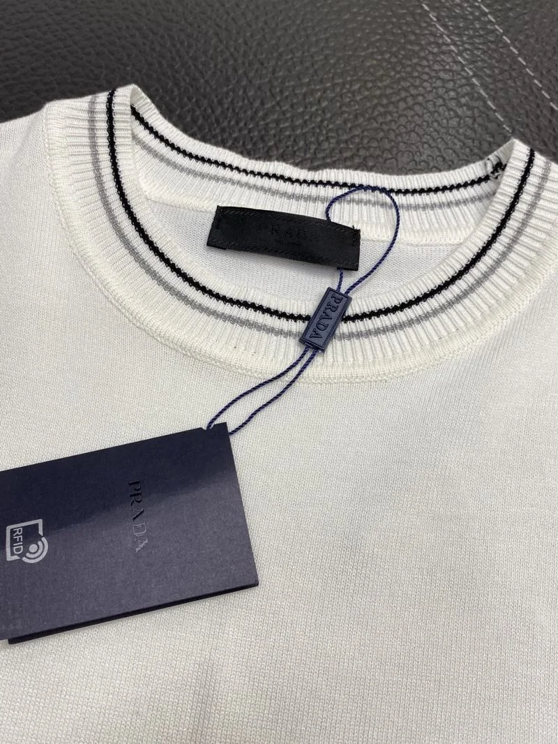 Youthful Prada T-Shirts 167822