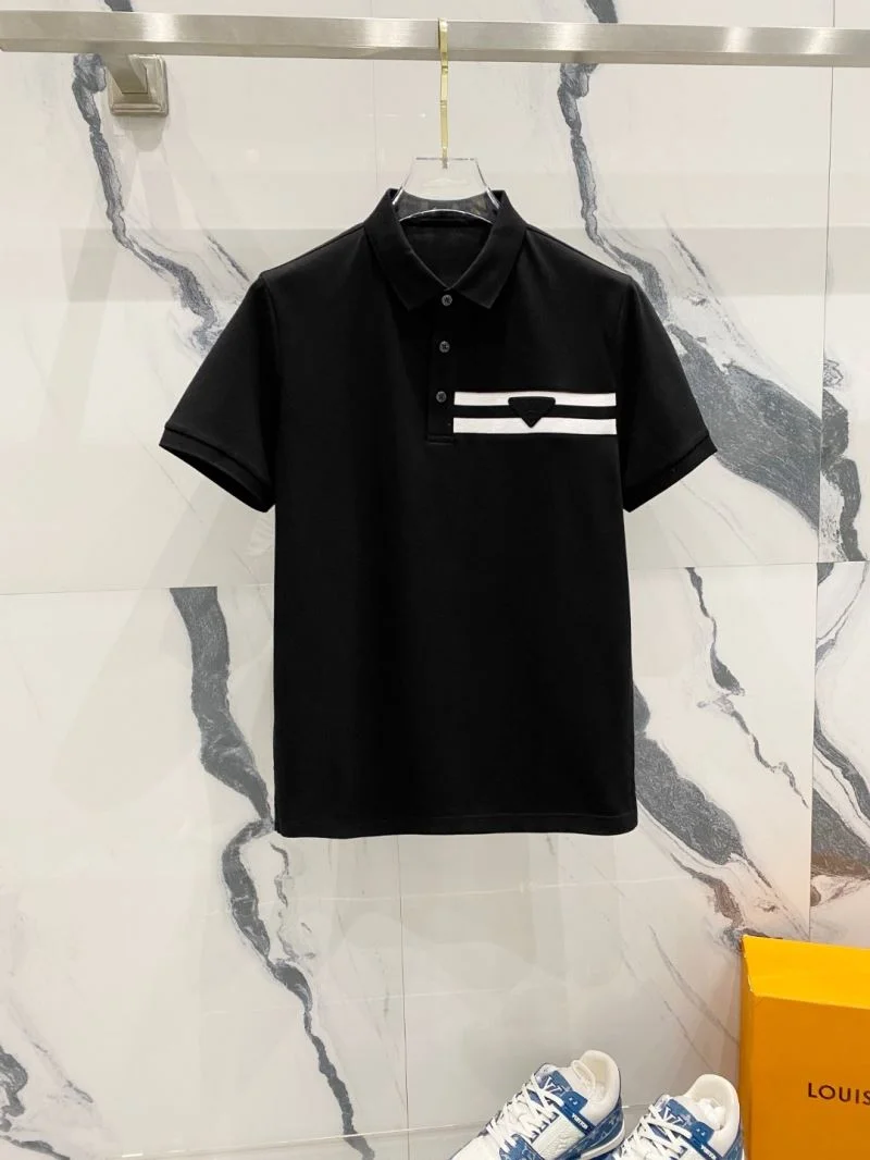 Classic Prada T-Shirts 167807