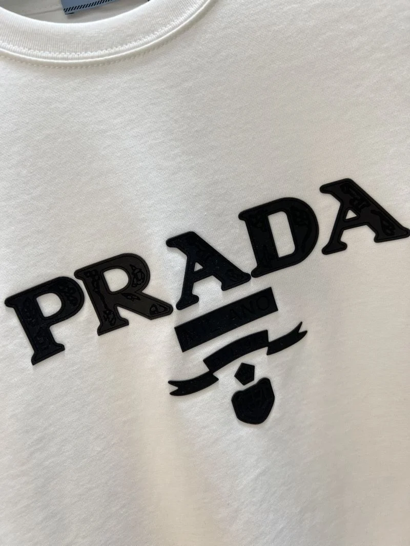 Prada T-Shirts Timeless 167804