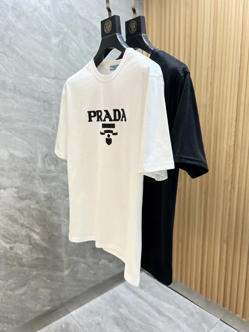 Prada T-Shirts Timeless 167804