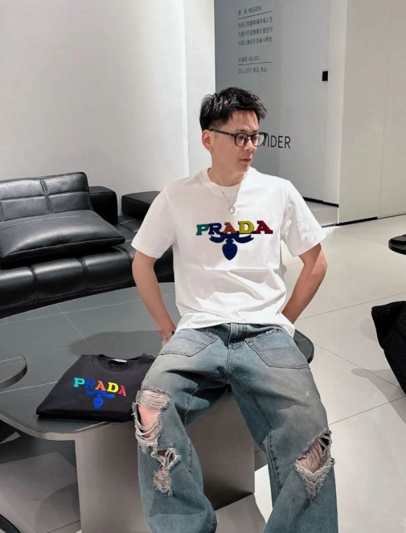 Vibrant Prada T-Shirts 167800