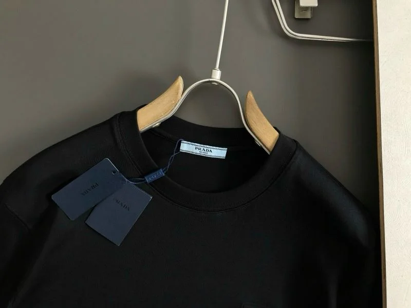 Affordable Prada T-Shirts 167782