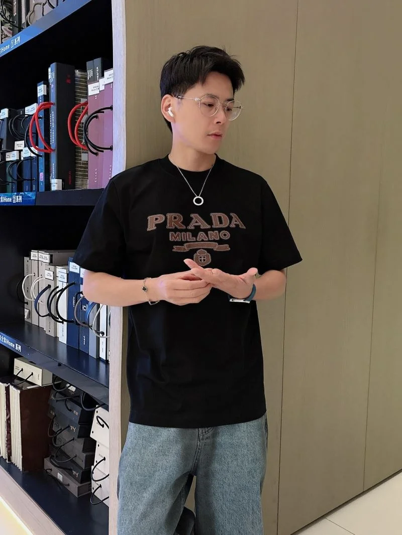 Flexible Prada T-Shirts 167776