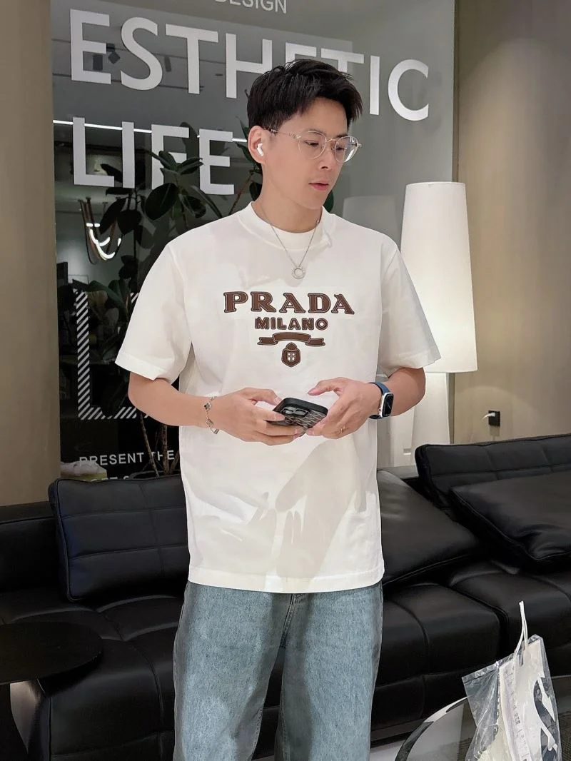 Breathable Prada T-Shirts 167781