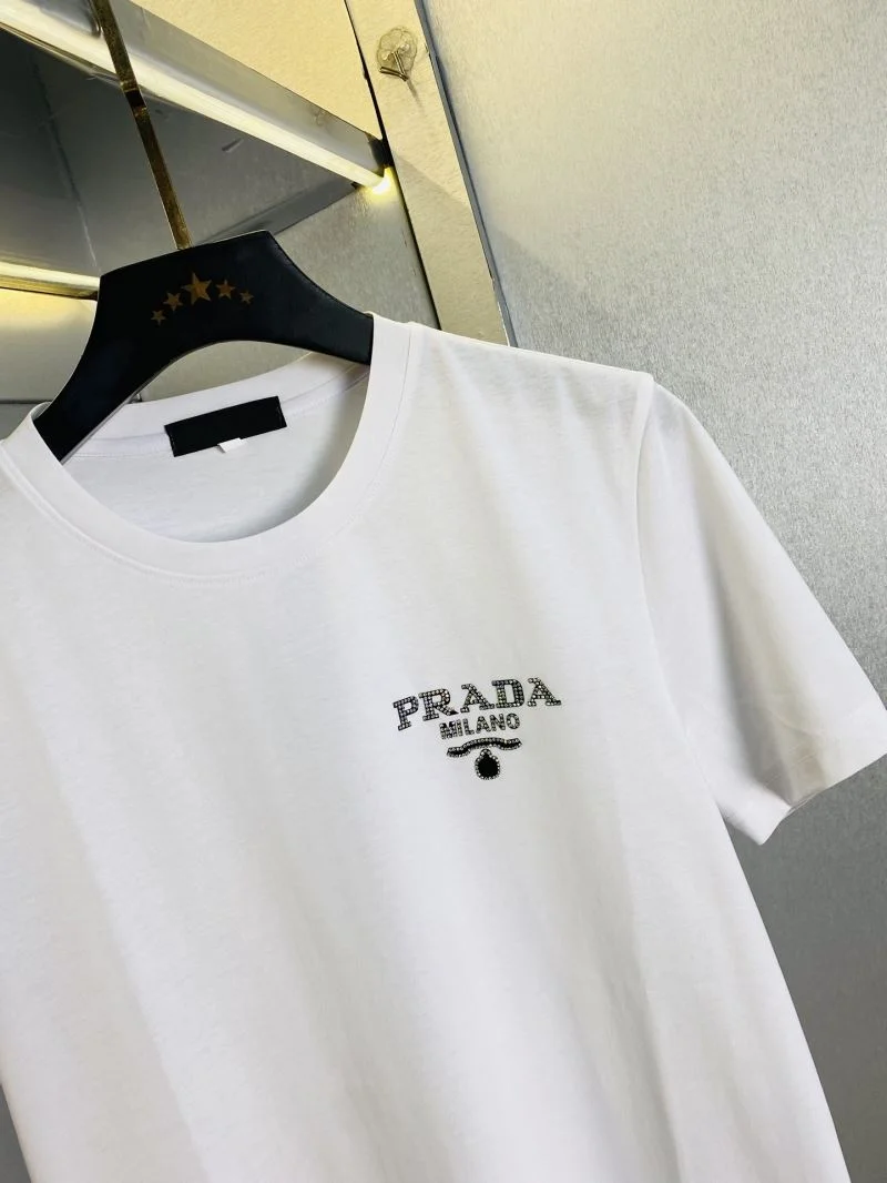 Packable Prada T-Shirts 167774