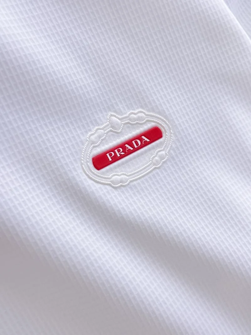 Prada T-Shirts ZeroBulk 167803