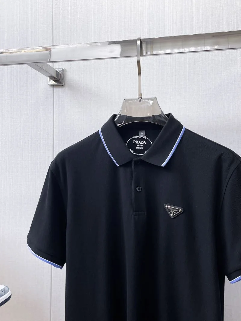 Effortless Prada T-Shirts 167766