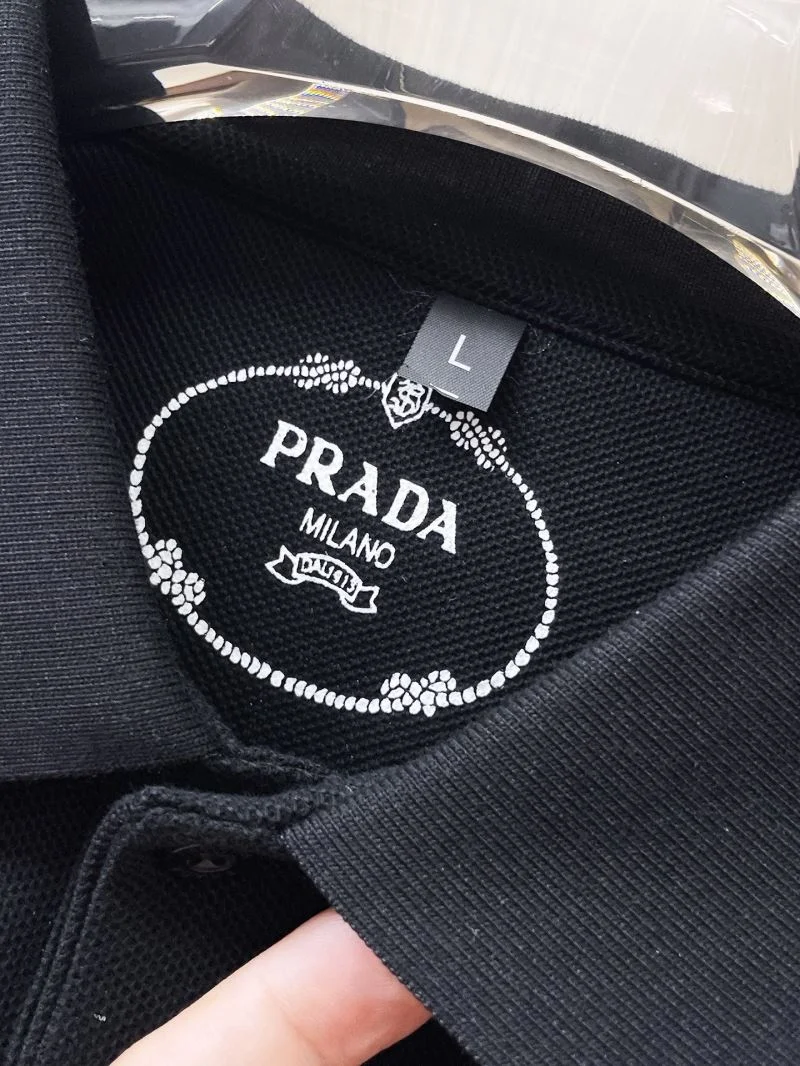 Effortless Prada T-Shirts 167766