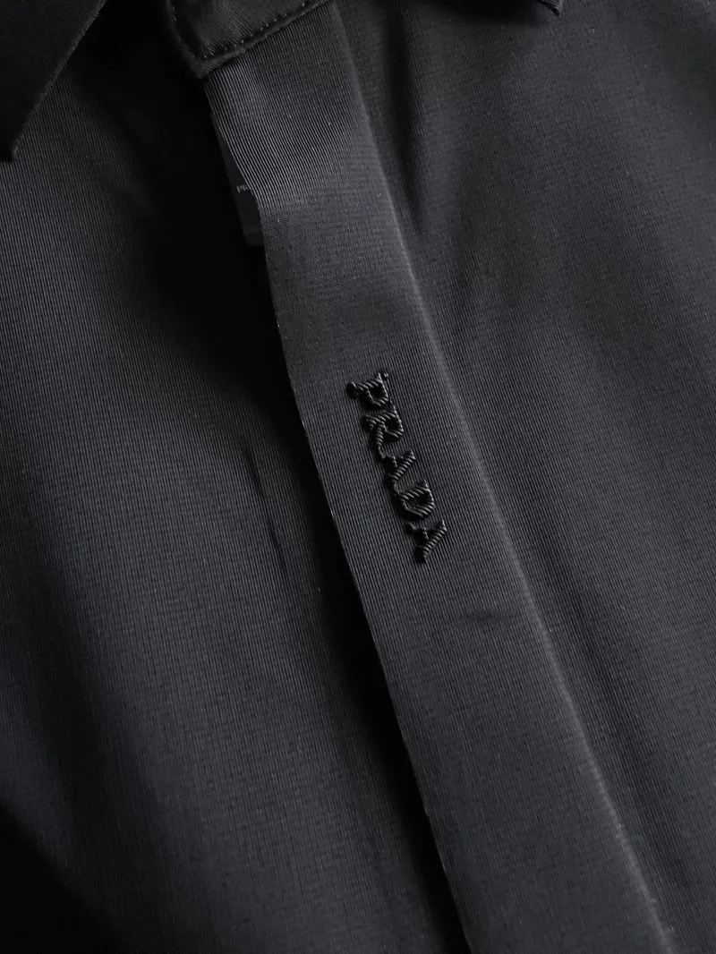 Elegant Prada T-Shirts 167798