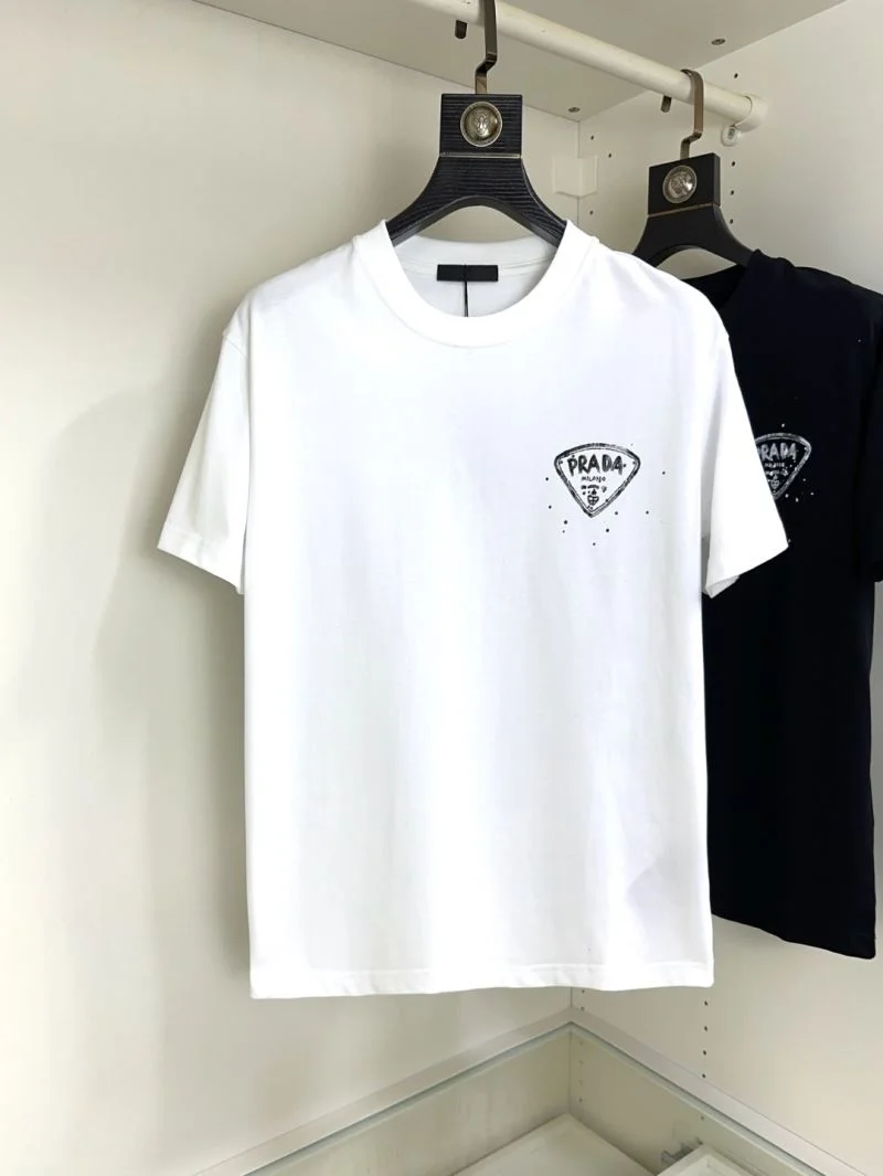 Stylish Prada T-Shirts 167755