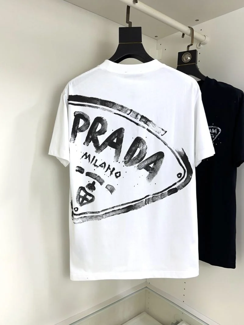 Stylish Prada T-Shirts 167755