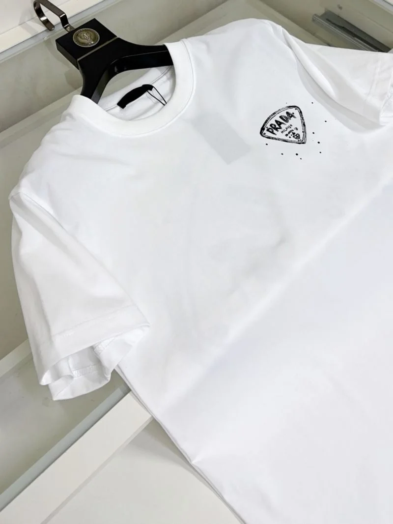 Stylish Prada T-Shirts 167755