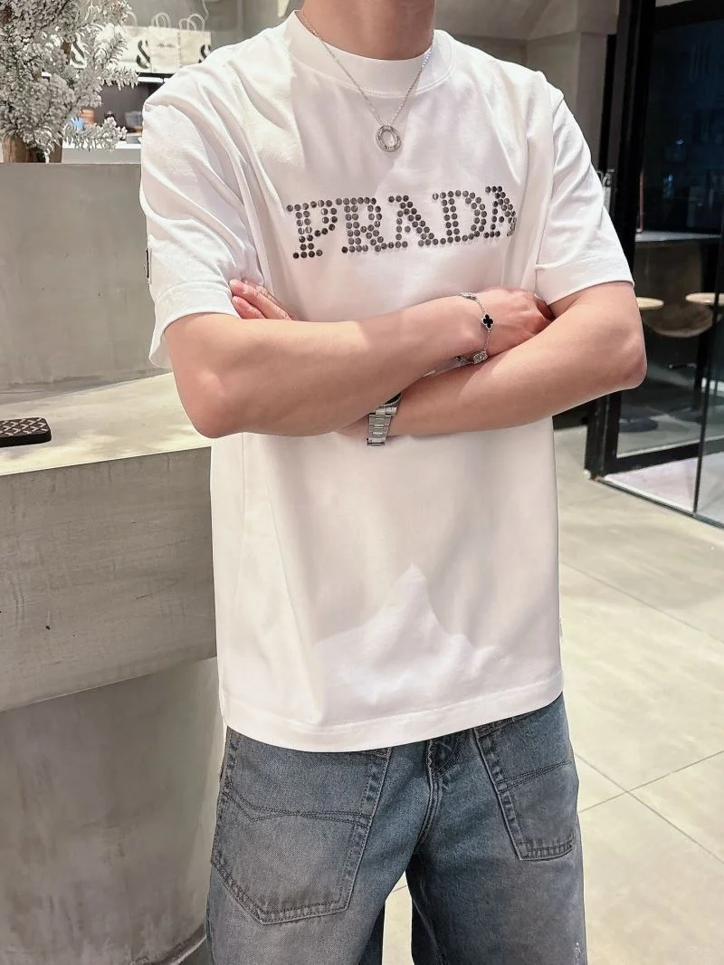 EyeCatching Prada T-Shirts 167789