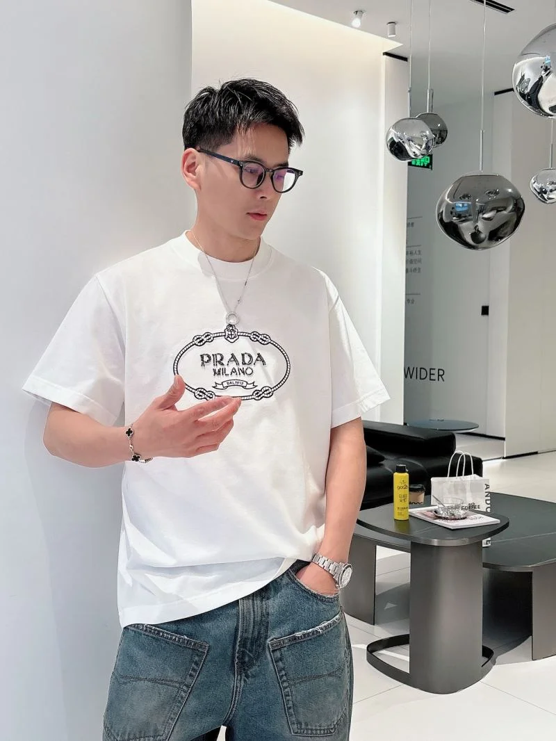 Original Prada T-Shirts 167752