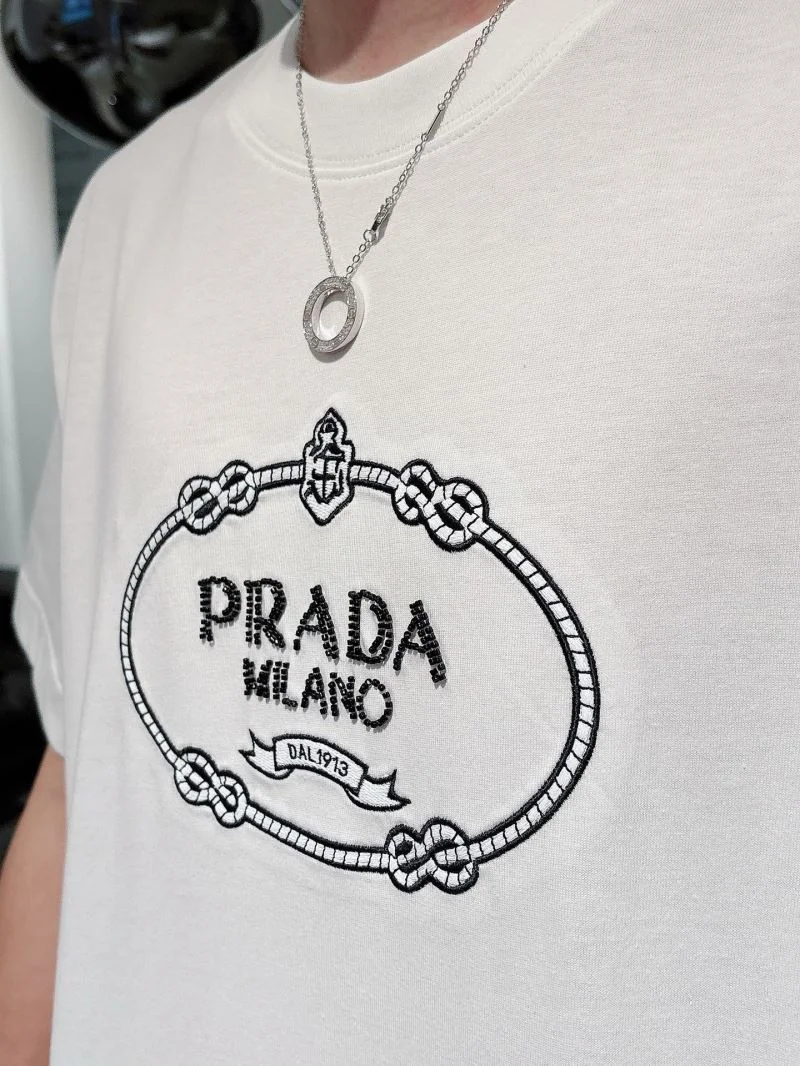 Original Prada T-Shirts 167752