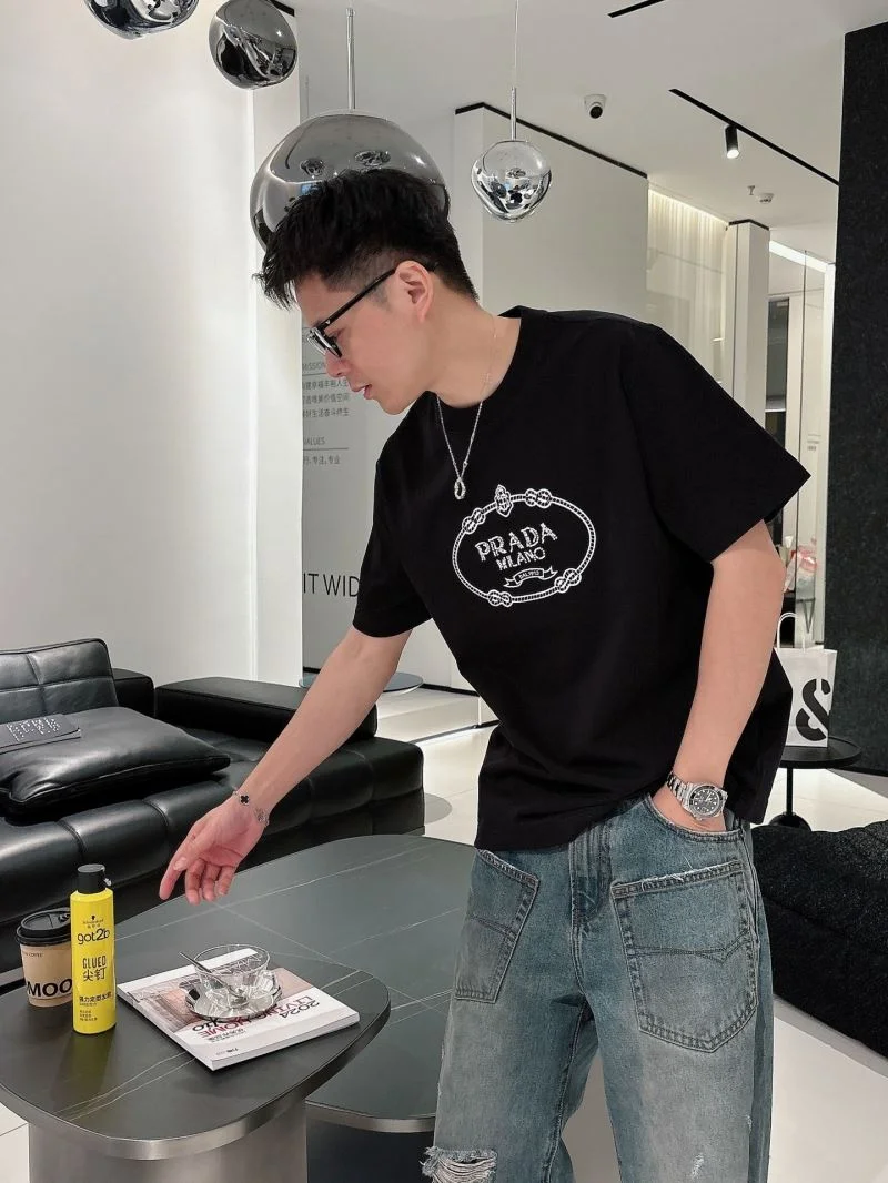 Sleek Prada T-Shirts 167750