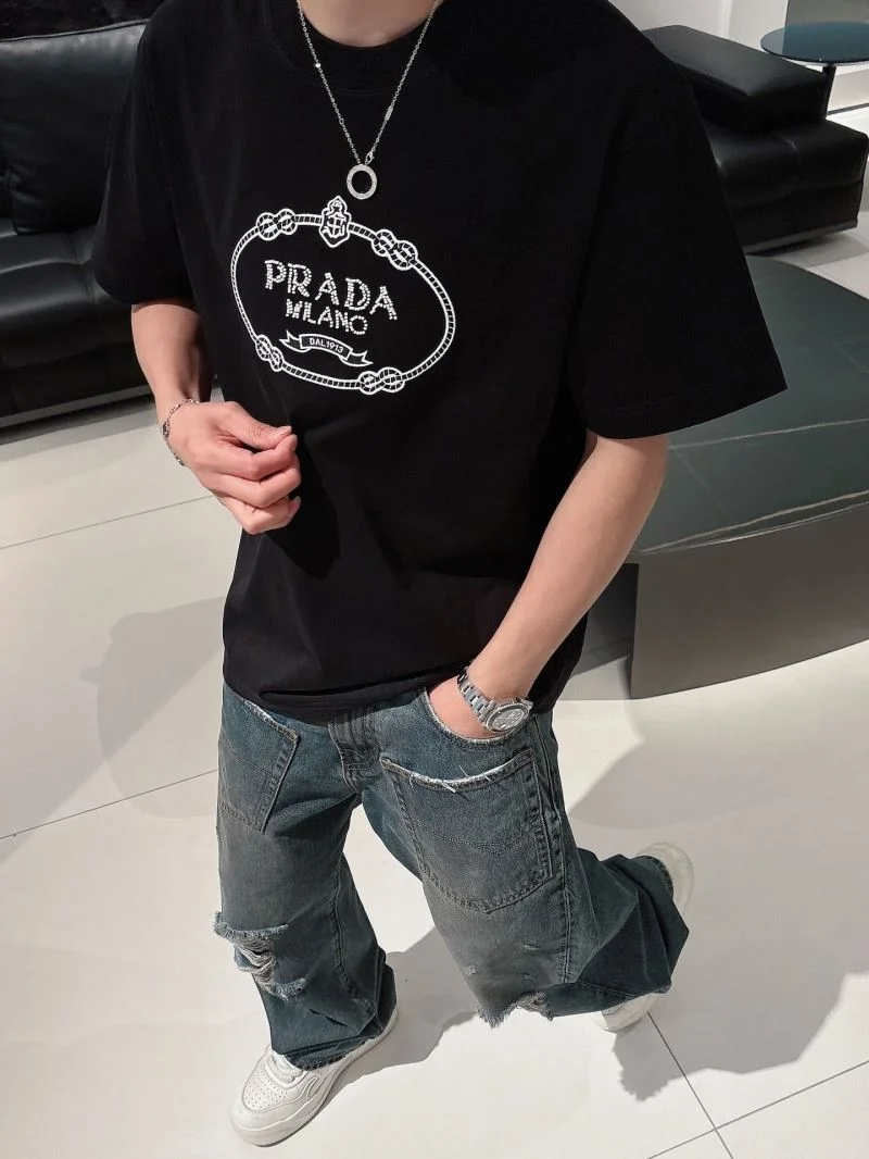 Sleek Prada T-Shirts 167750