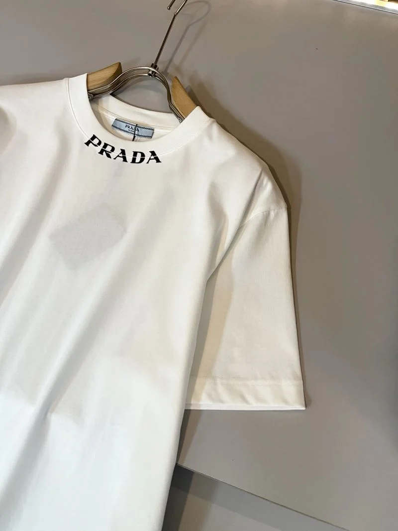Prada T-Shirts Trendy 167747