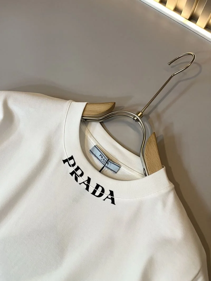 Prada T-Shirts Trendy 167747