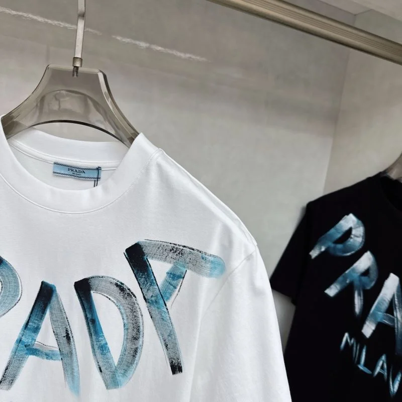Prada T-Shirts Durable 167746