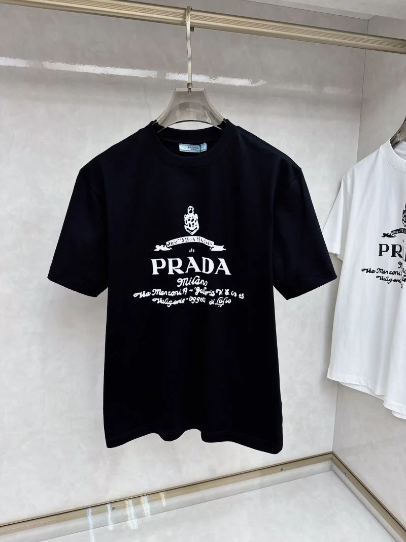 Versatile Prada T-Shirts 167736