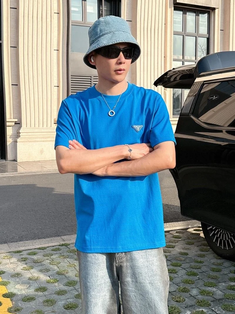 Prada T-Shirts Trendy 167819