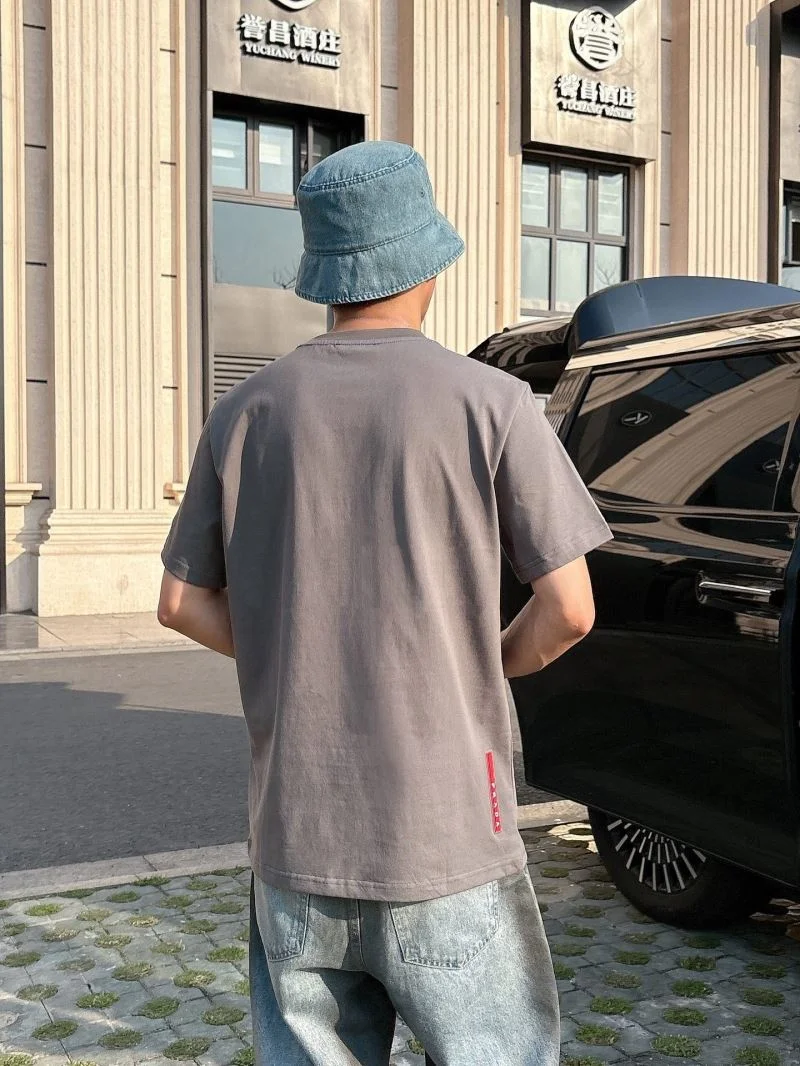 Prada T-Shirts Snug 167731
