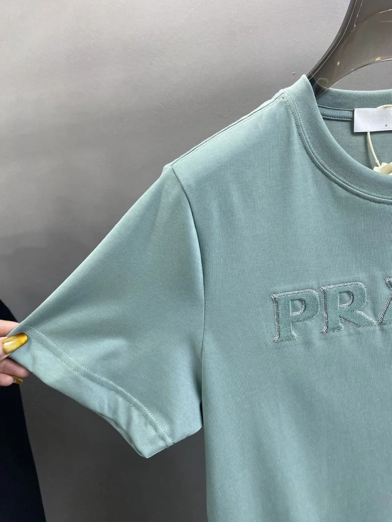 Compact Prada T-Shirts 167734