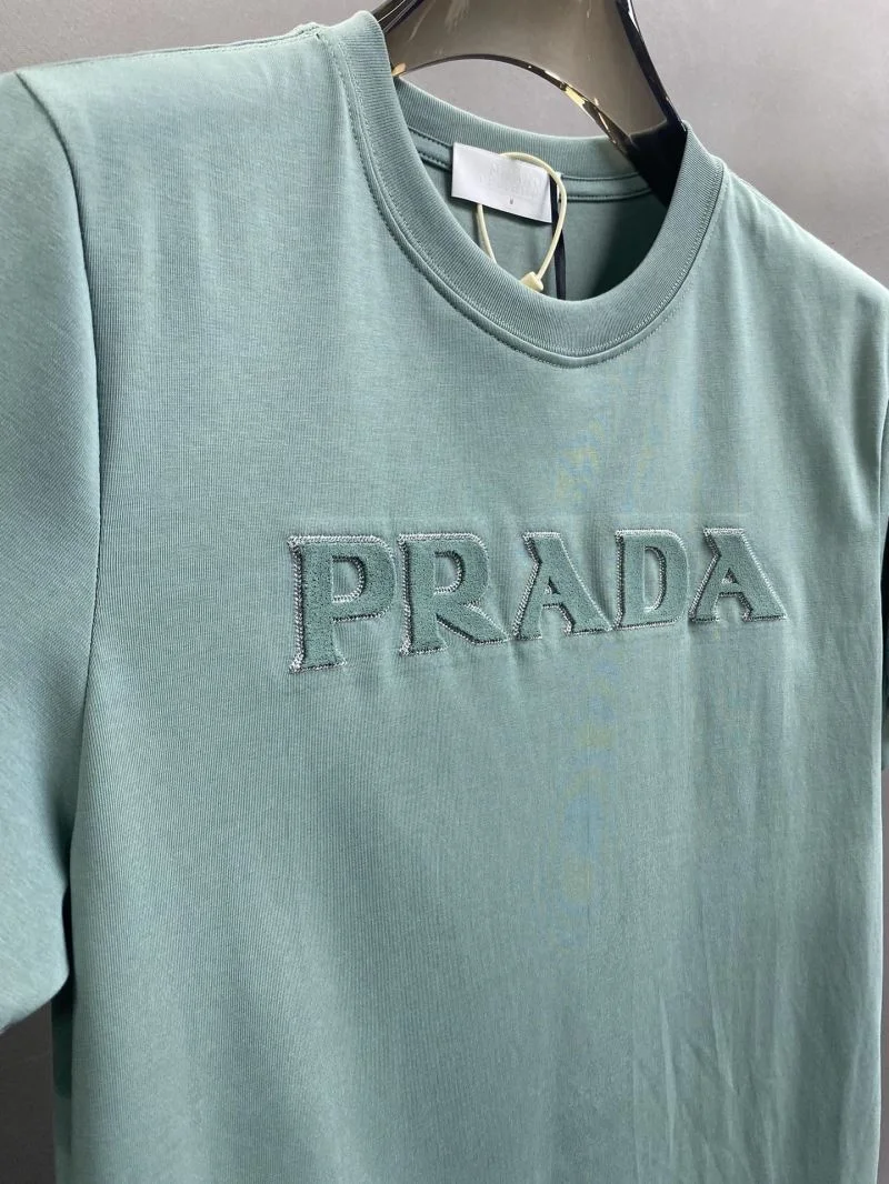 Compact Prada T-Shirts 167734